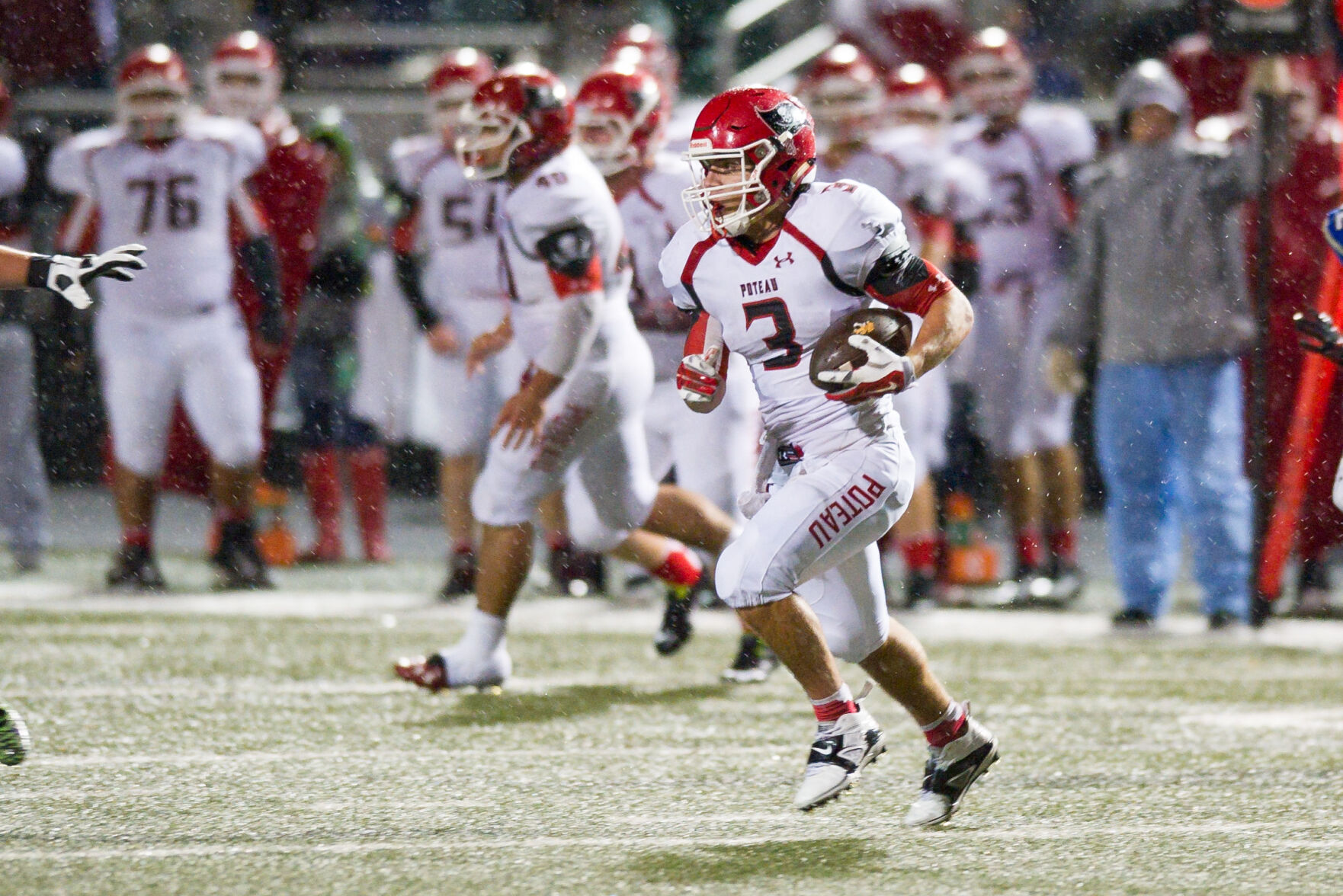 14) 6,468: Roger Barcheers, Poteau